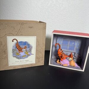 Vintage Hallmark Winnie the Pooh Shadow Box Home Decor Multi Pooh Meets Tigger